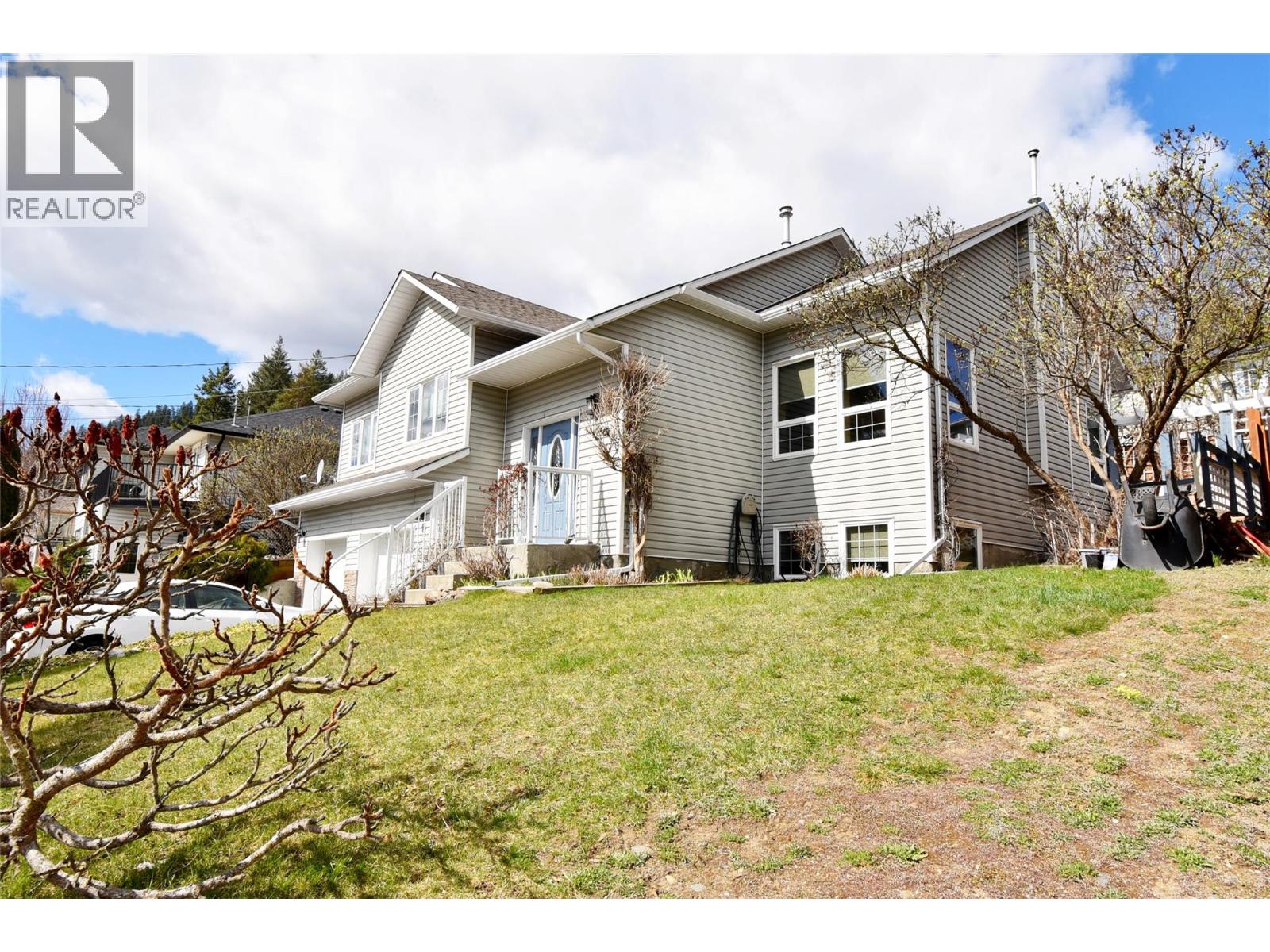 1936 Grandview Avenue, Lumby, British Columbia  V0E 2G0 - Photo 77 - 10382511