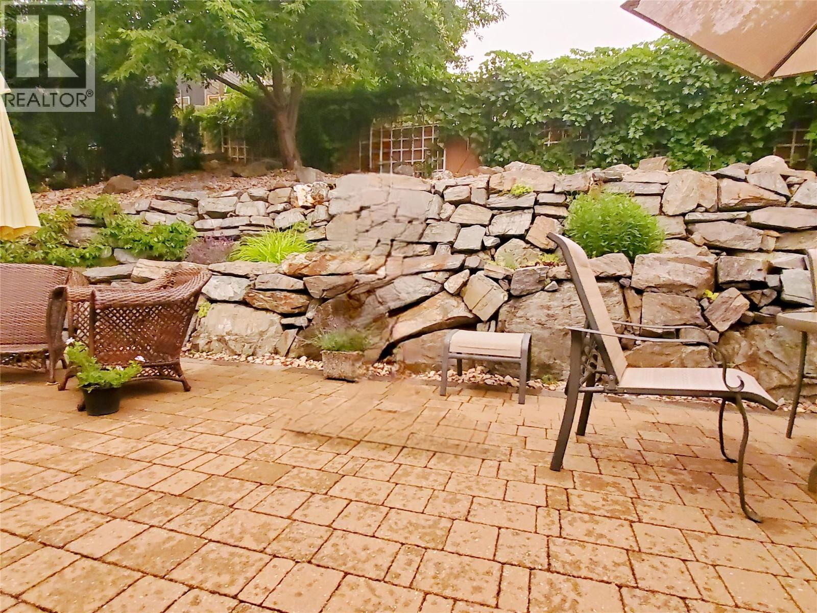 1936 Grandview Avenue, Lumby, British Columbia  V0E 2G0 - Photo 78 - 10382511