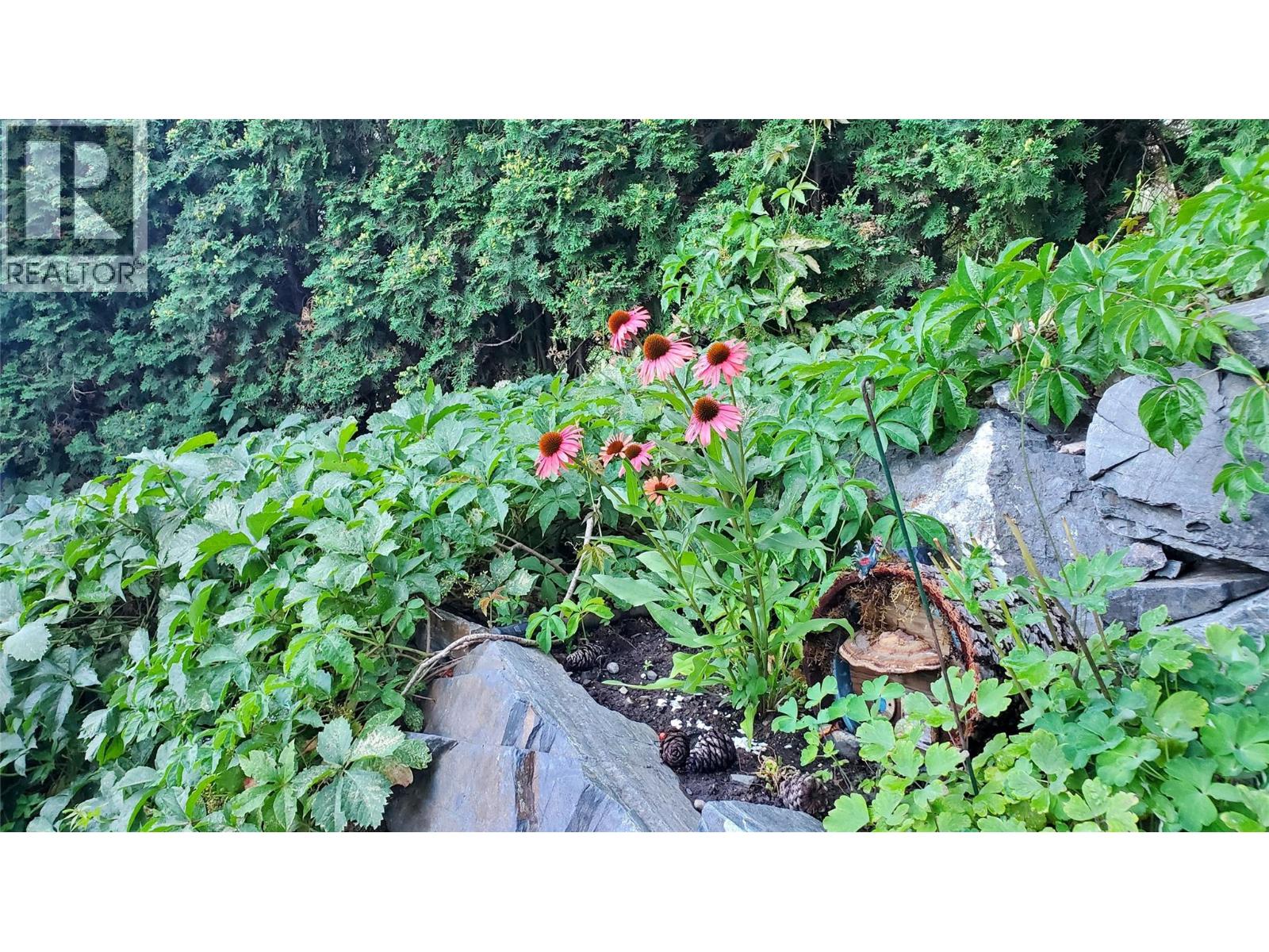 1936 Grandview Avenue, Lumby, British Columbia  V0E 2G0 - Photo 81 - 10382511