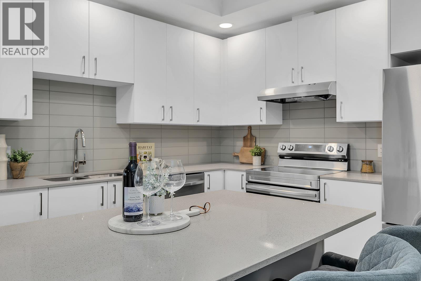 1057 Frost Road Unit# 217, Kelowna, British Columbia  V1W 0G7 - Photo 9 - 10381976