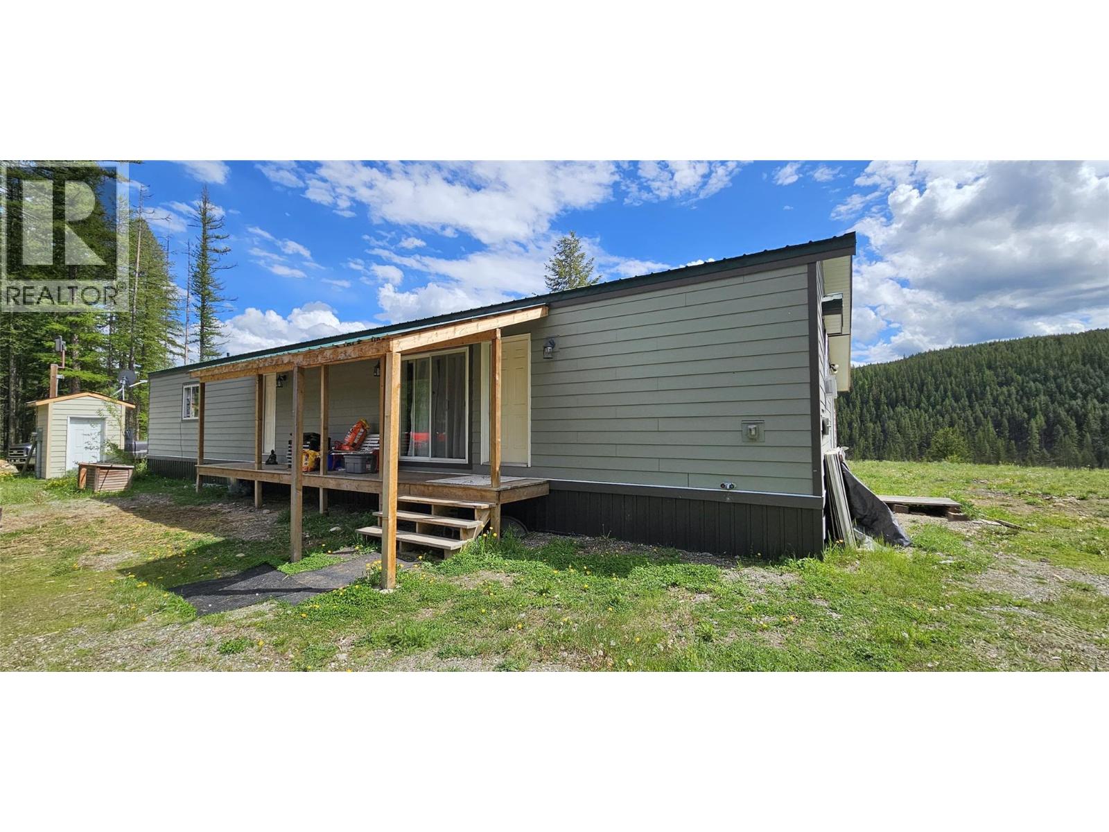 5630 Burton Road, Bridesville, British Columbia  V0H 1Y0 - Photo 7 - 10382906