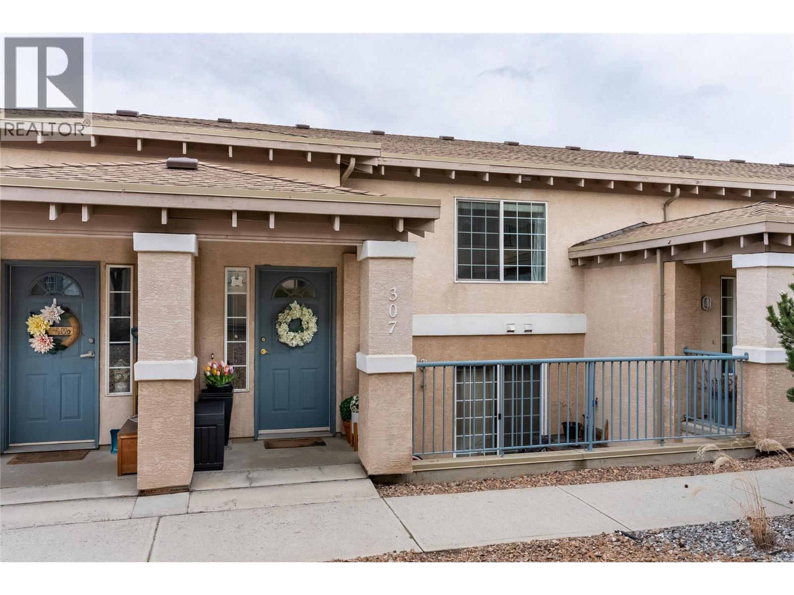 875 Sahali Terrace Unit# 307, Kamloops, British Columbia  V2C 6W8 - Photo 1 - 10380308