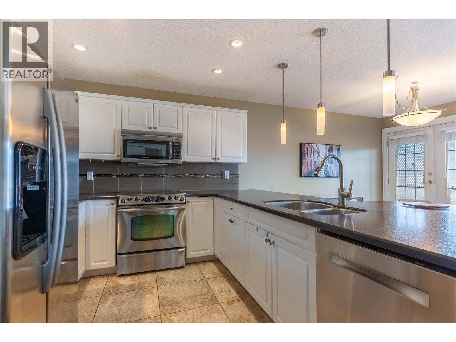 875 Sahali Terrace Unit# 307, Kamloops, British Columbia  V2C 6W8 - Photo 6 - 10380308