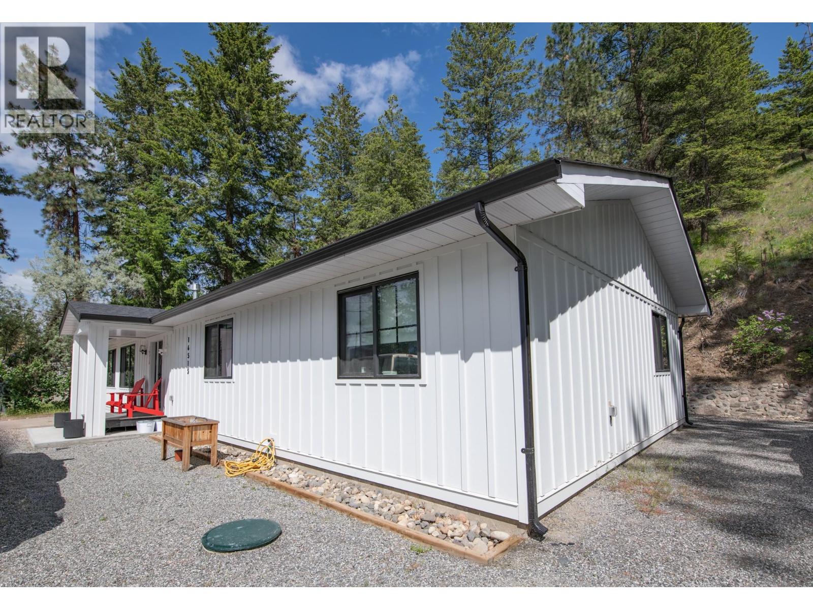 16515 Commonage Road, Lake Country, British Columbia  V4V 1B3 - Photo 2 - 10382758