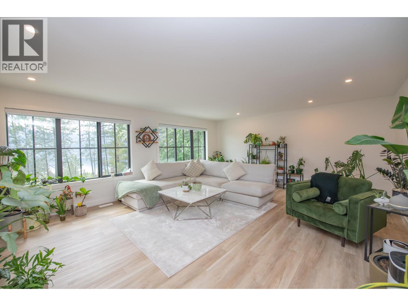 16515 Commonage Road, Lake Country, British Columbia  V4V 1B3 - Photo 7 - 10382758