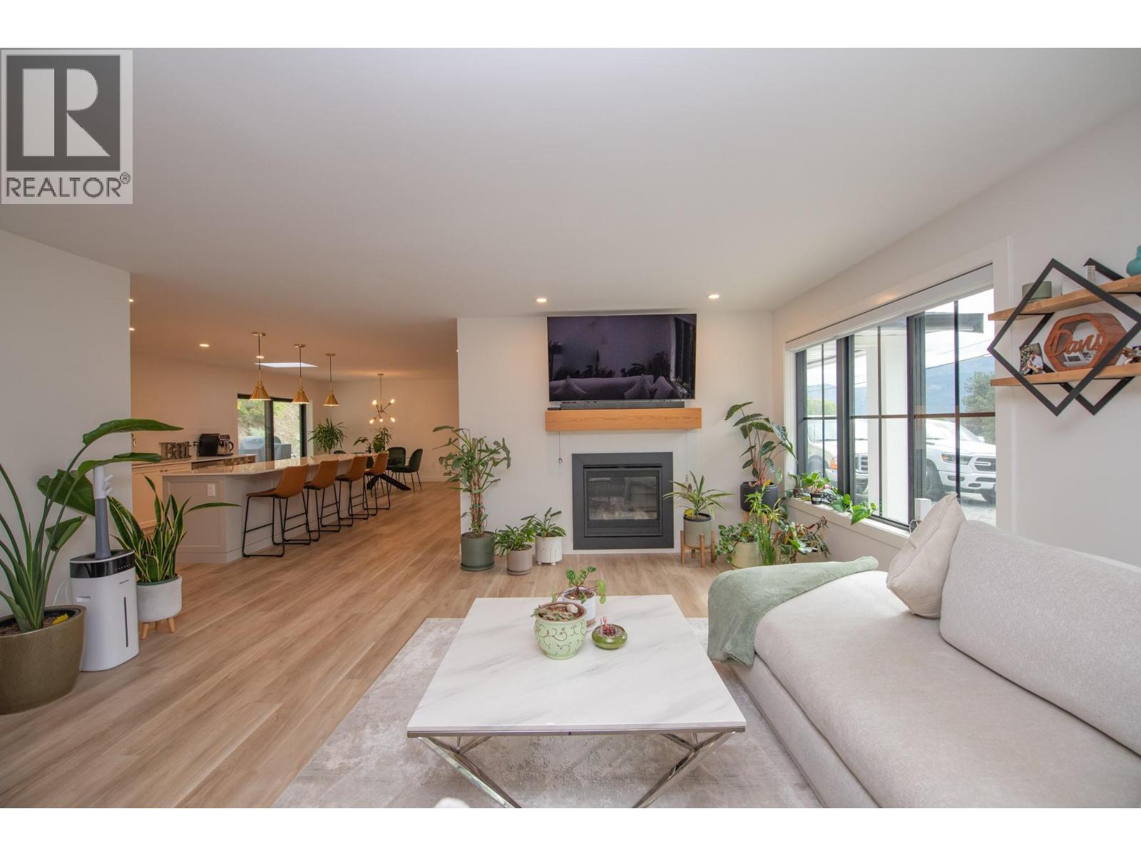 16515 Commonage Road, Lake Country, British Columbia  V4V 1B3 - Photo 9 - 10382758