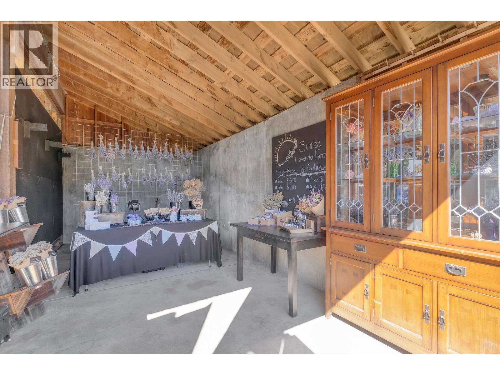 5770 Learmouth Road, Coldstream, British Columbia  V1B 3E6 - Photo 32 - 10382589