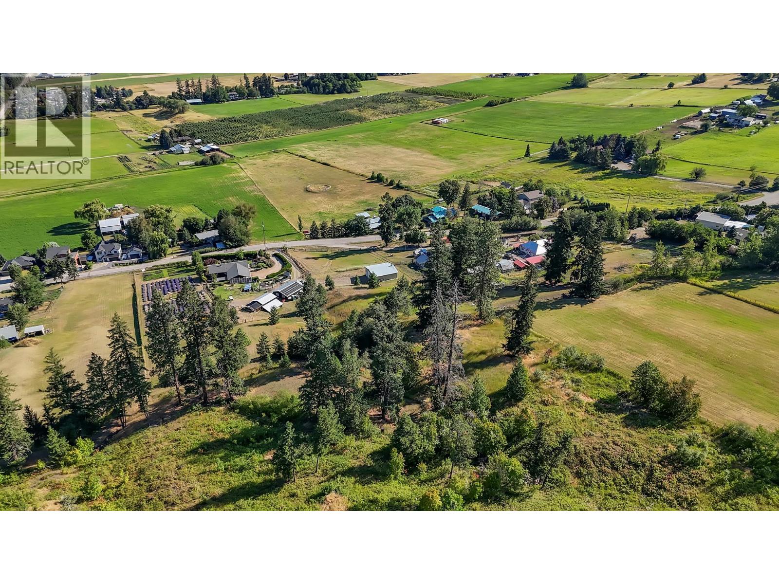 5770 Learmouth Road, Coldstream, British Columbia  V1B 3E6 - Photo 6 - 10382589