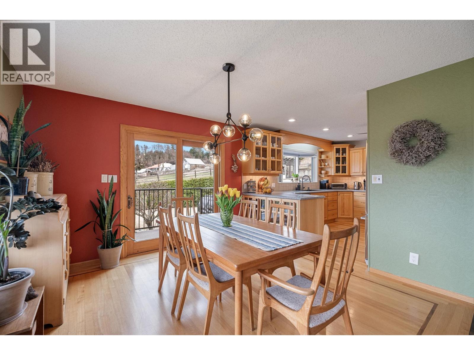 5770 Learmouth Road, Coldstream, British Columbia  V1B 3E6 - Photo 18 - 10382587