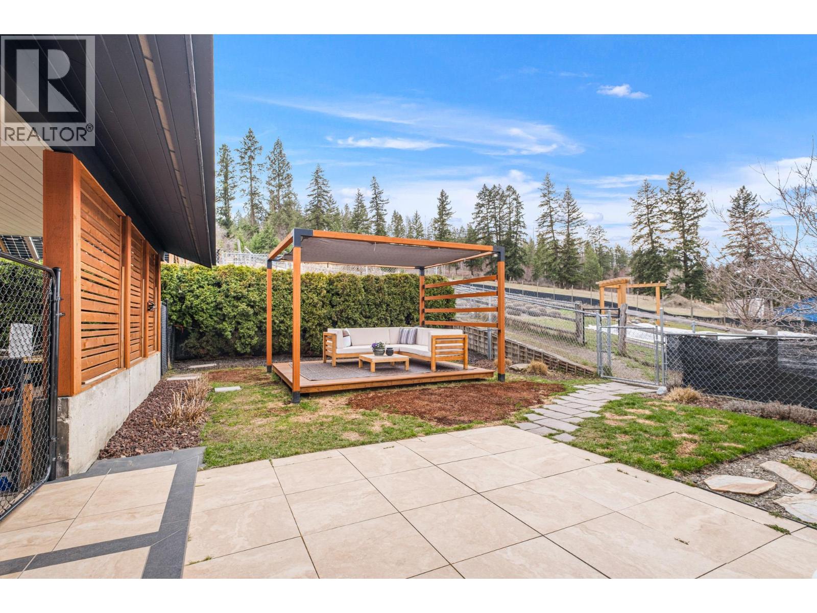 5770 Learmouth Road, Coldstream, British Columbia  V1B 3E6 - Photo 43 - 10382587