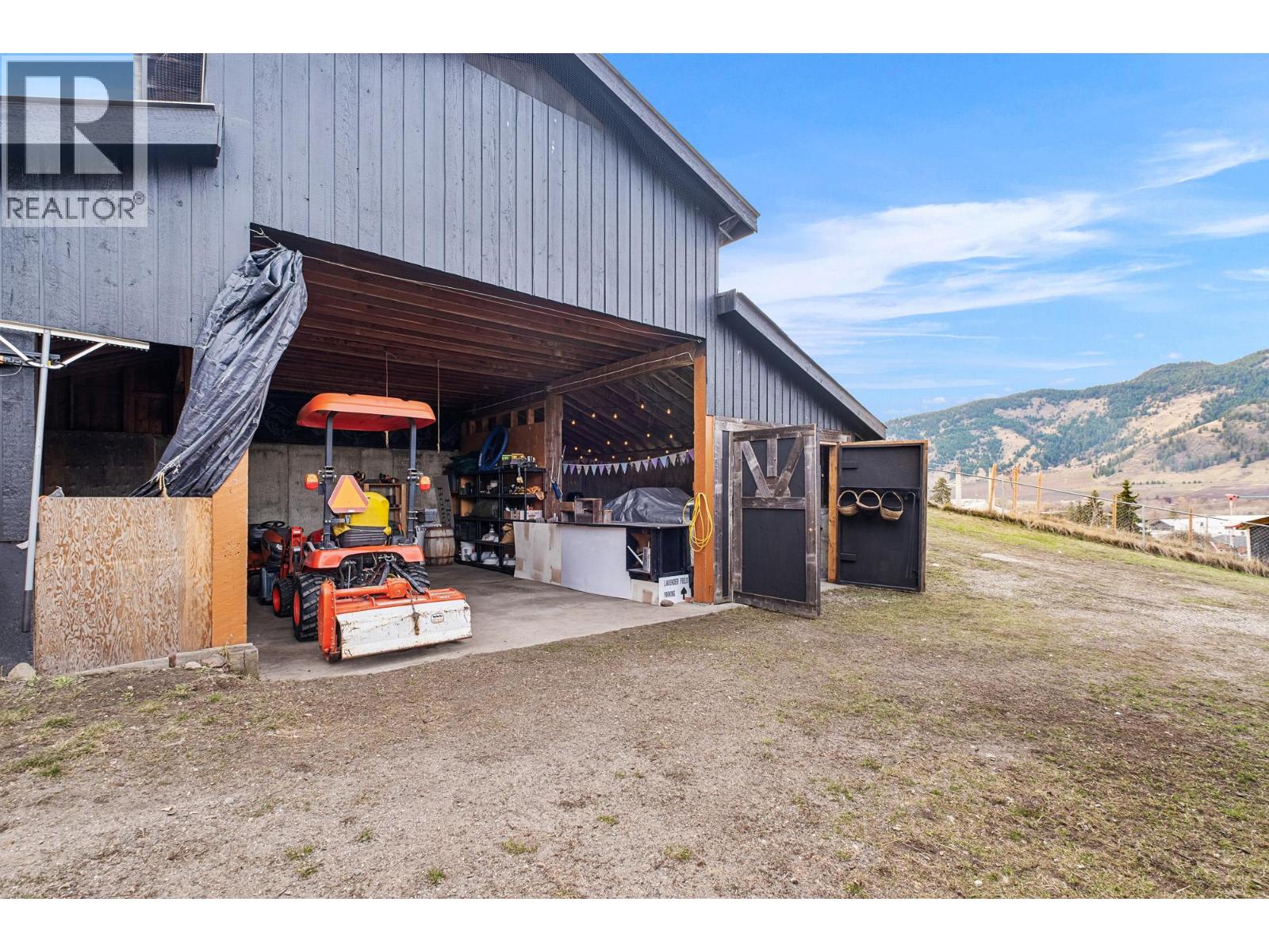 5770 Learmouth Road, Coldstream, British Columbia  V1B 3E6 - Photo 79 - 10382587