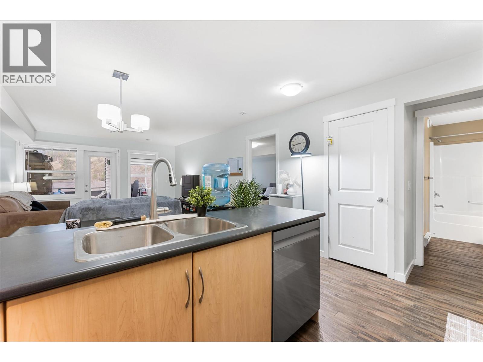 1479 Glenmore Road N Unit# 206, Kelowna, British Columbia  V1V 2C5 - Photo 5 - 10382836