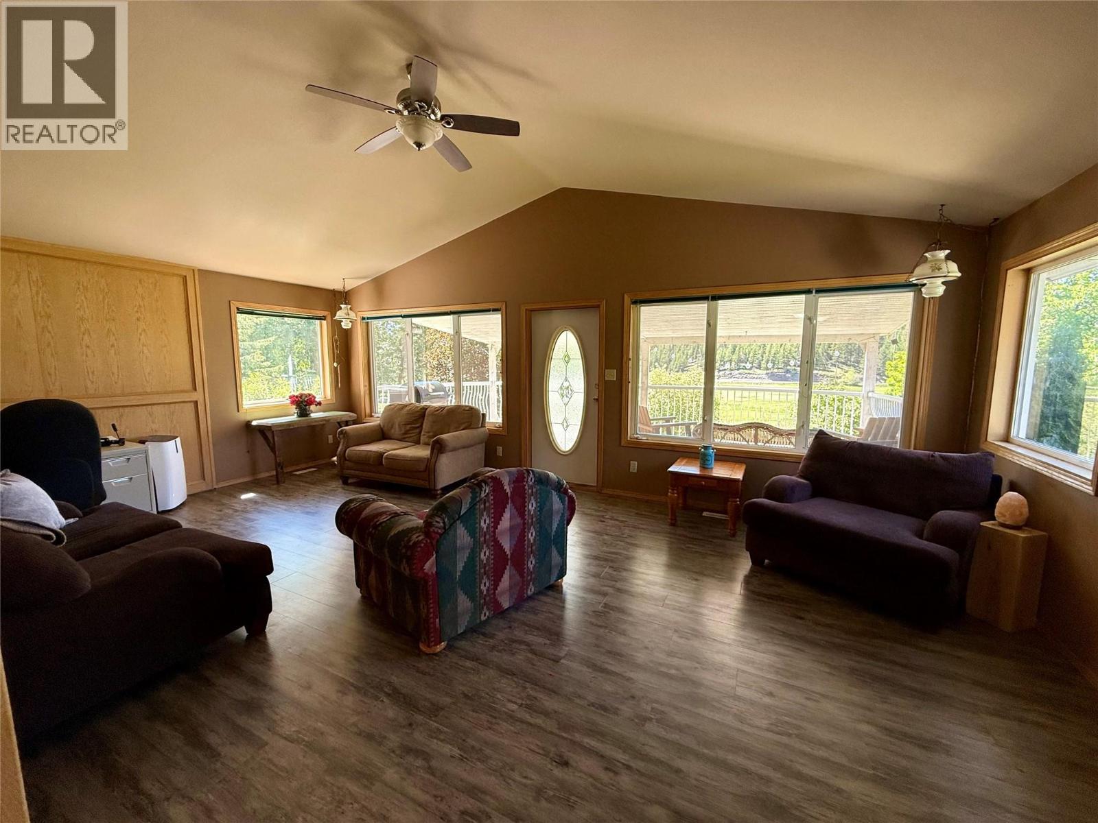 5888 Lazy Lake Road, Wasa, British Columbia  V0B 2K0 - Photo 18 - 10382580