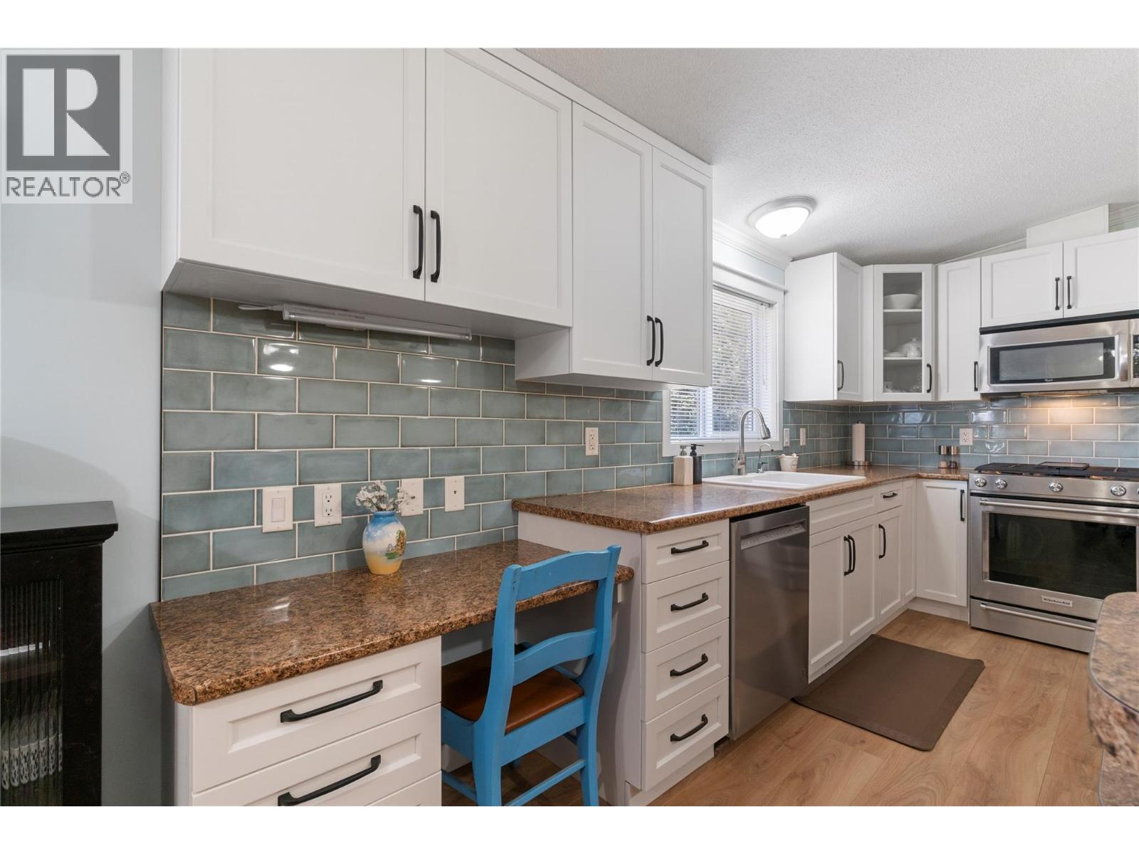 1284 Notch Hill Road, Sorrento, British Columbia  V0E 2W1 - Photo 9 - 10382099