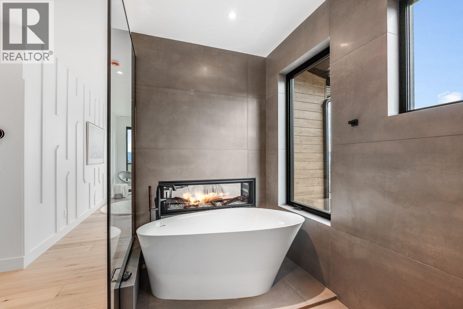 1122 Pearcy Court, Kelowna, British Columbia  V1W 5H6 - Photo 28 - 10381767