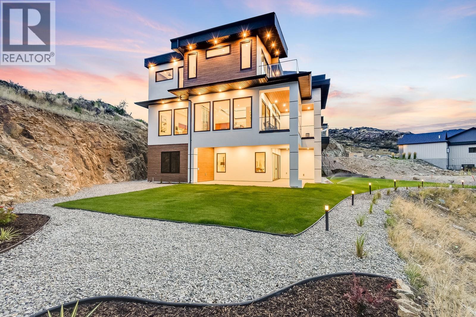 1122 Pearcy Court, Kelowna, British Columbia  V1W 5H6 - Photo 3 - 10381767