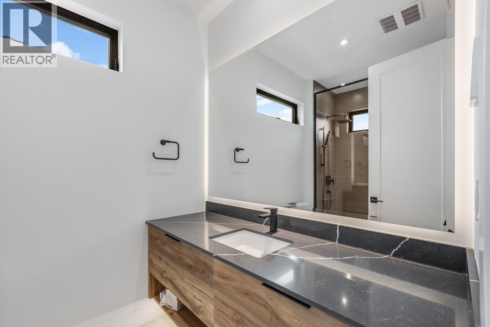 1122 Pearcy Court, Kelowna, British Columbia  V1W 5H6 - Photo 33 - 10381767