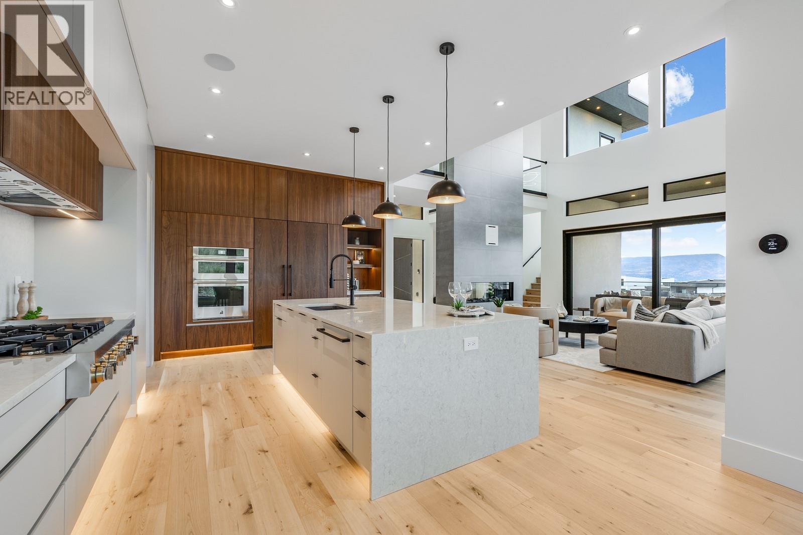 1122 Pearcy Court, Kelowna, British Columbia  V1W 5H6 - Photo 8 - 10381767