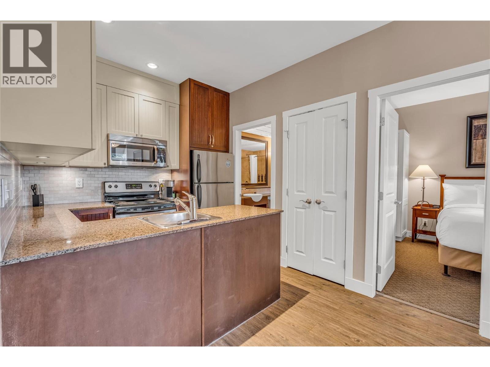 12811 Lakeshore Drive S Unit# 410/411, Summerland, British Columbia  V0H 1Z1 - Photo 8 - 10382956