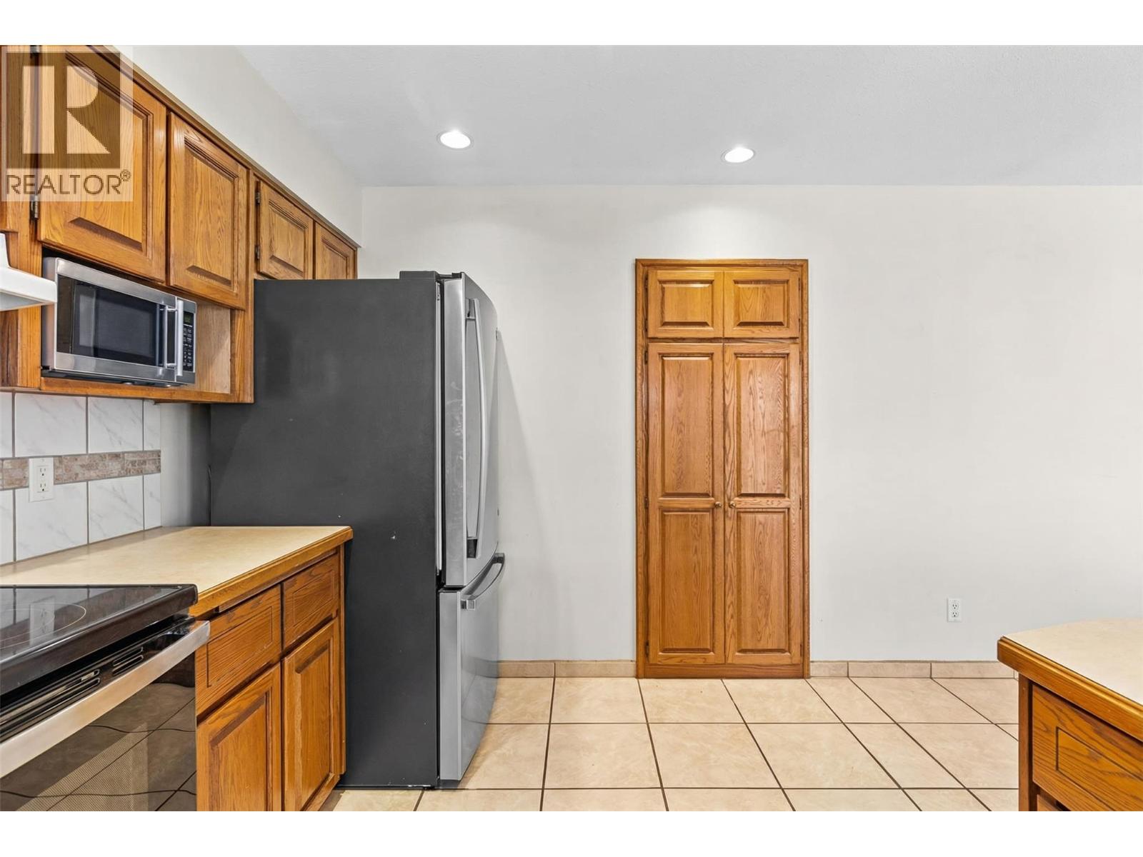 5806 Oleander Drive, Osoyoos, British Columbia  V0H 1V1 - Photo 19 - 10382955