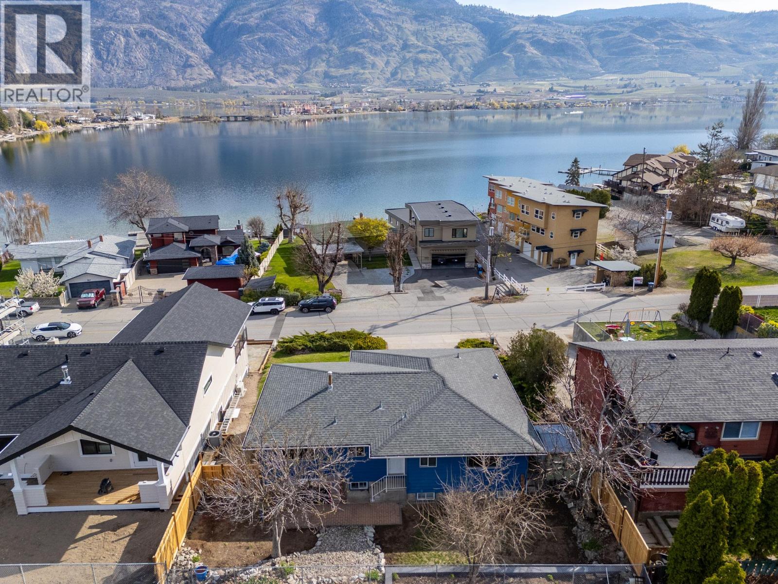5806 Oleander Drive, Osoyoos, British Columbia  V0H 1V1 - Photo 2 - 10382955
