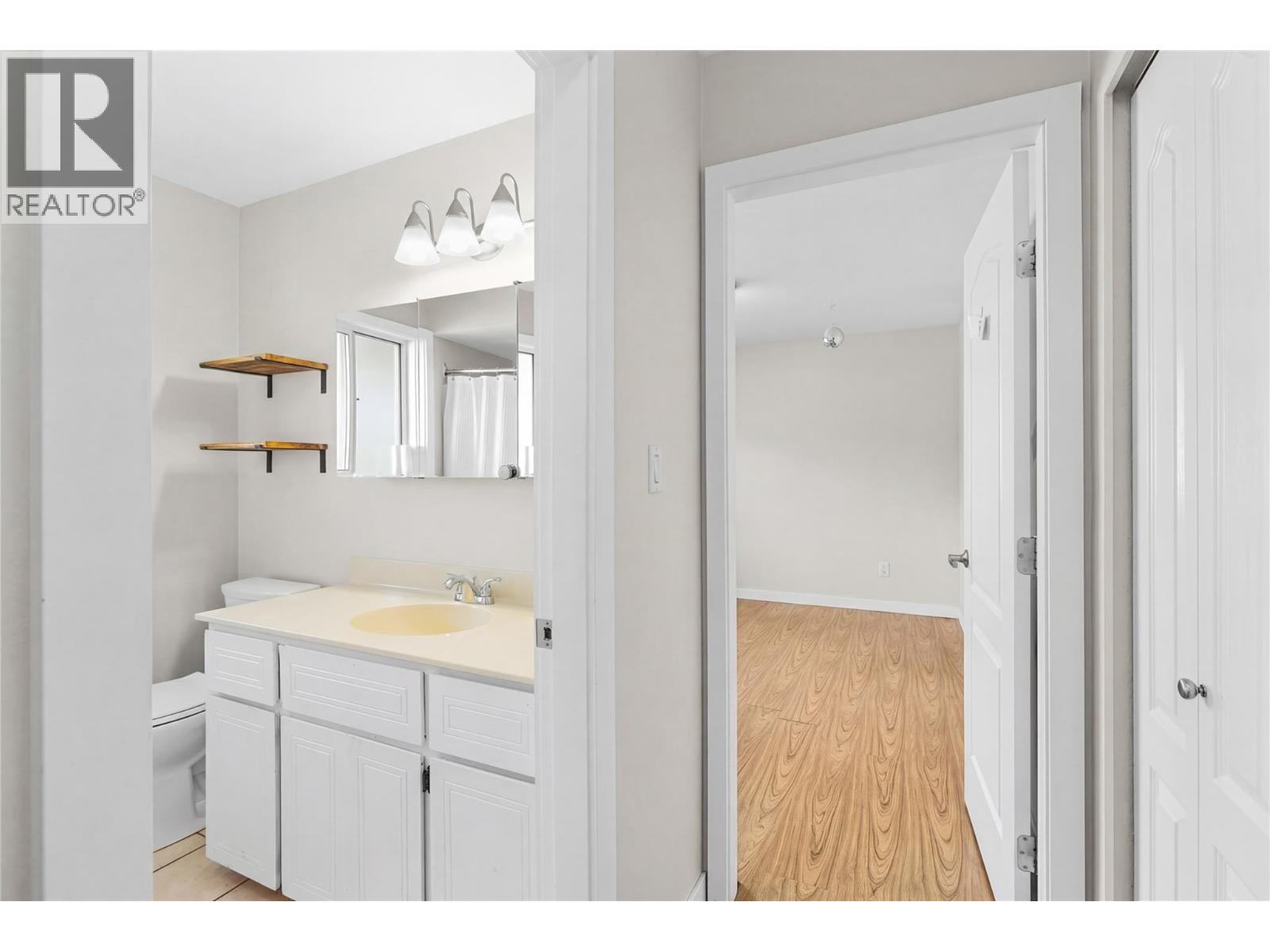 5806 Oleander Drive, Osoyoos, British Columbia  V0H 1V1 - Photo 28 - 10382955