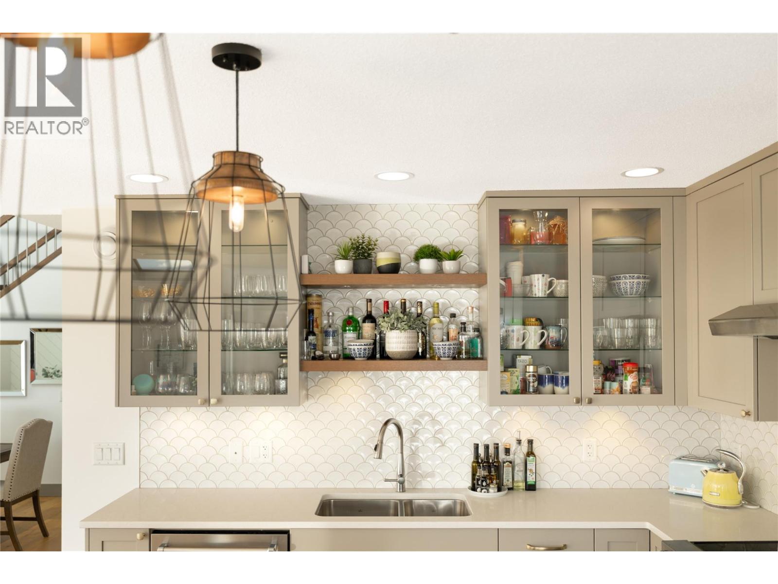 4004 Bluebird Road Unit# 305, Kelowna, British Columbia  V1W 1X6 - Photo 6 - 10382595