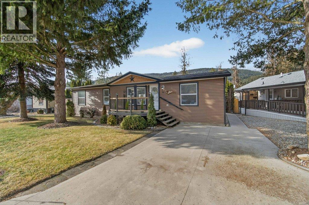 2930 Brown Road Unit# 60, Salmon Arm, British Columbia  V1E 3K3 - Photo 2 - 10375974