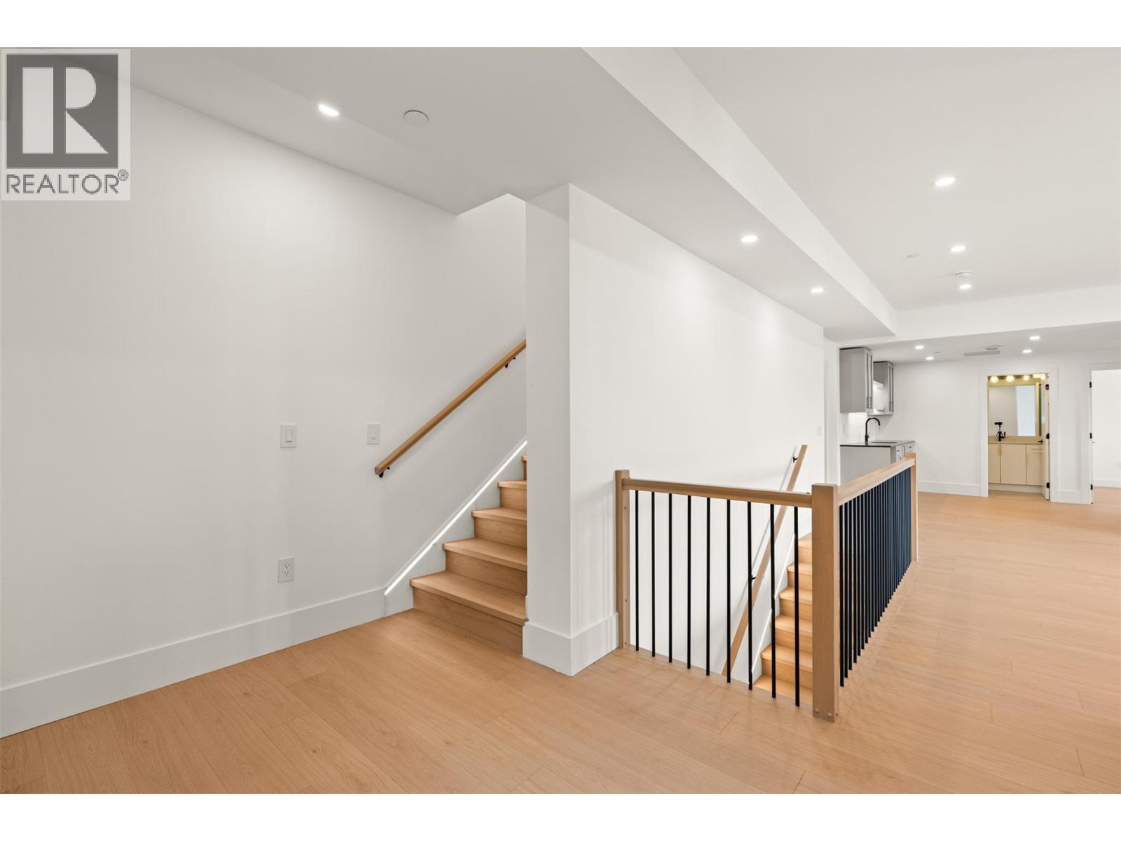 8924 Tavistock Road, Vernon, British Columbia  V1H 2L4 - Photo 32 - 10382907