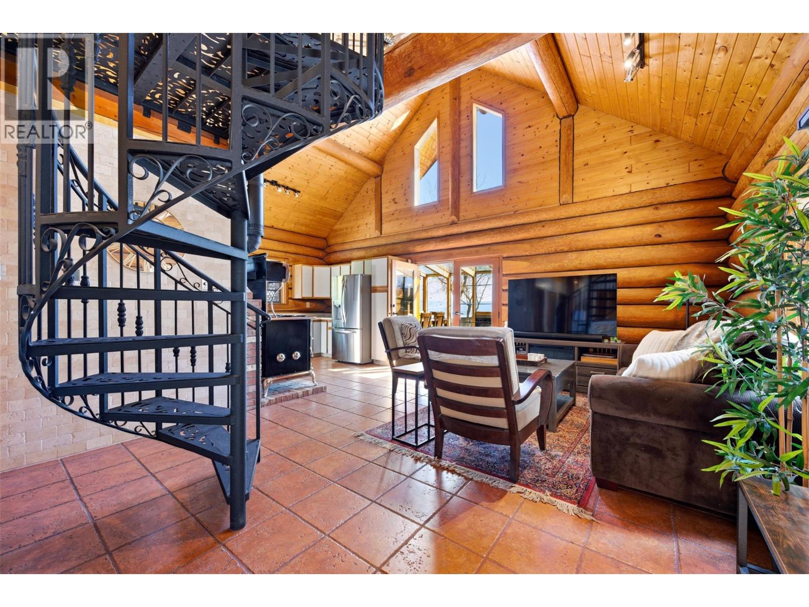 3743 Gates Road, West Kelowna, British Columbia  V4T 1A3 - Photo 1 - 10382626