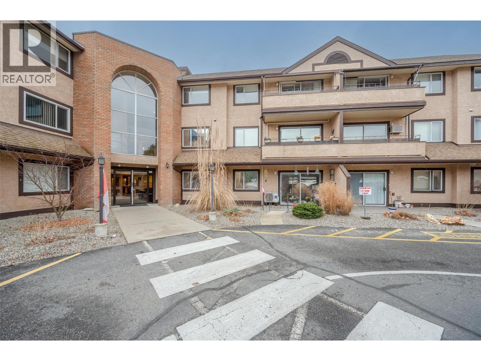 337 Mckinney Road Unit# 216, Oliver, British Columbia  V0H 1T3 - Photo 1 - 10382947