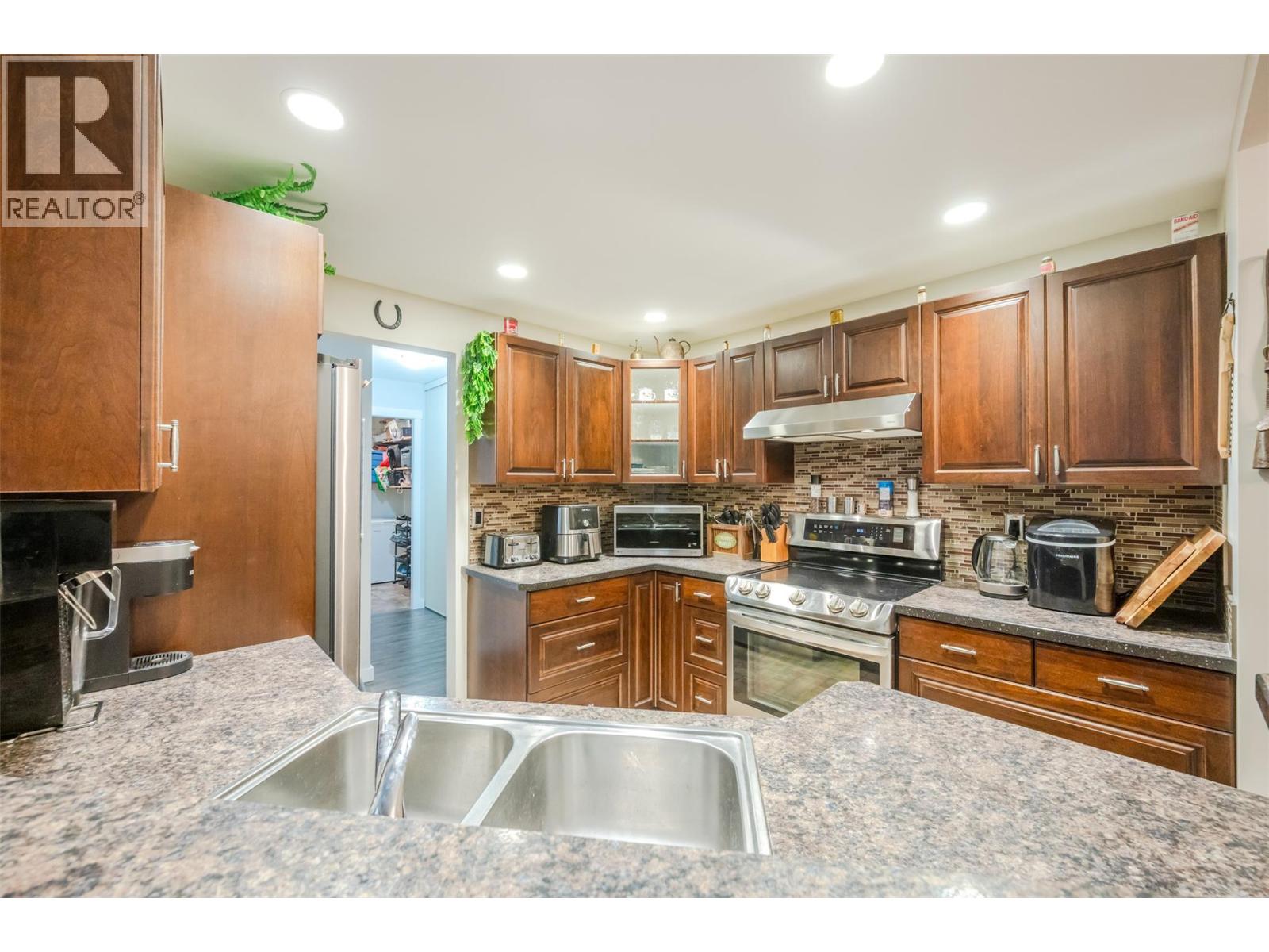 337 Mckinney Road Unit# 216, Oliver, British Columbia  V0H 1T3 - Photo 9 - 10382947