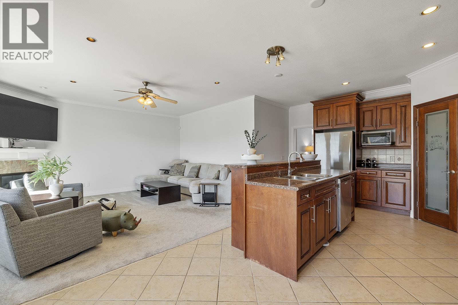 1285 Tanemura Crescent, Kelowna, British Columbia  V1P 1R5 - Photo 25 - 10382842