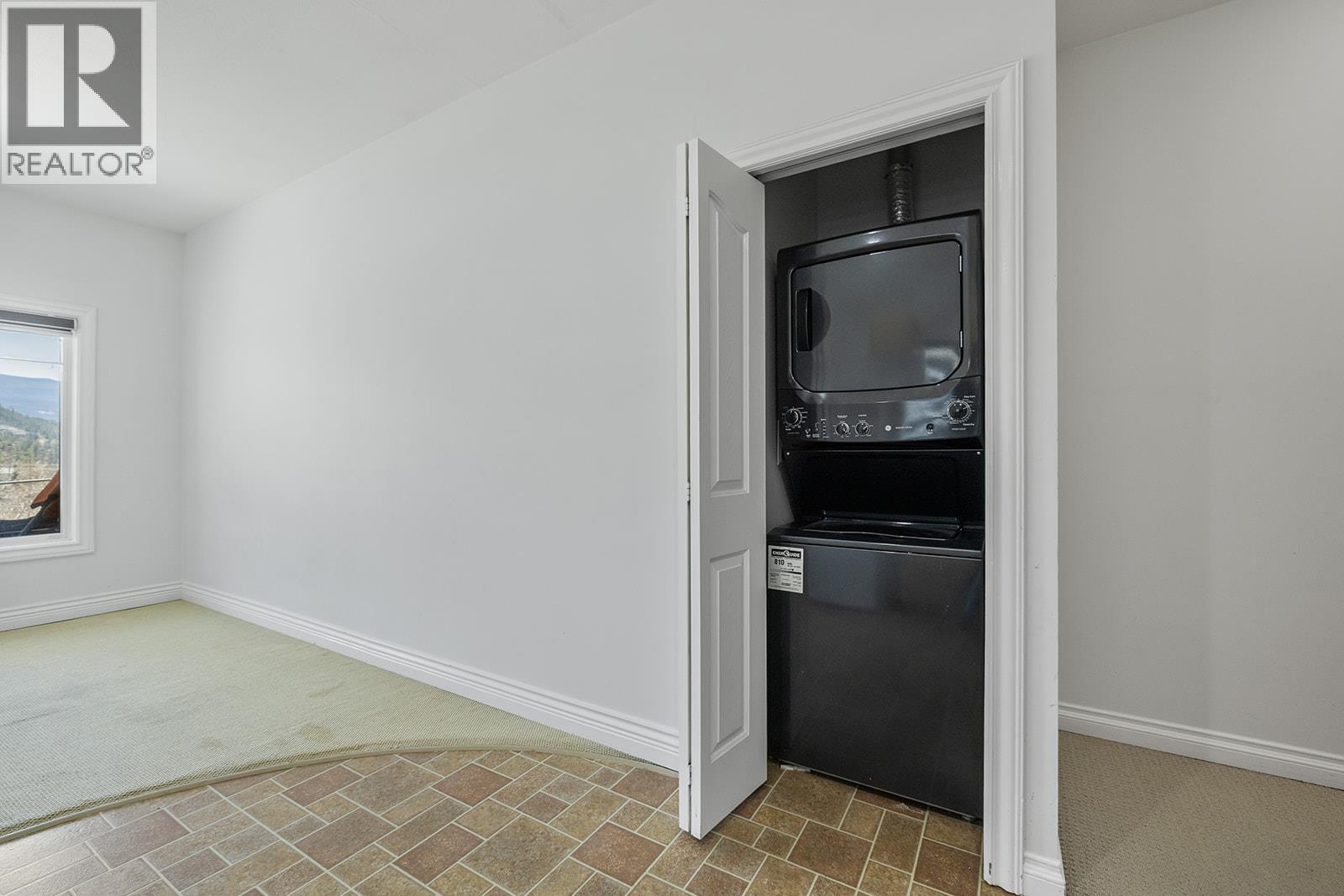 1285 Tanemura Crescent, Kelowna, British Columbia  V1P 1R5 - Photo 56 - 10382842