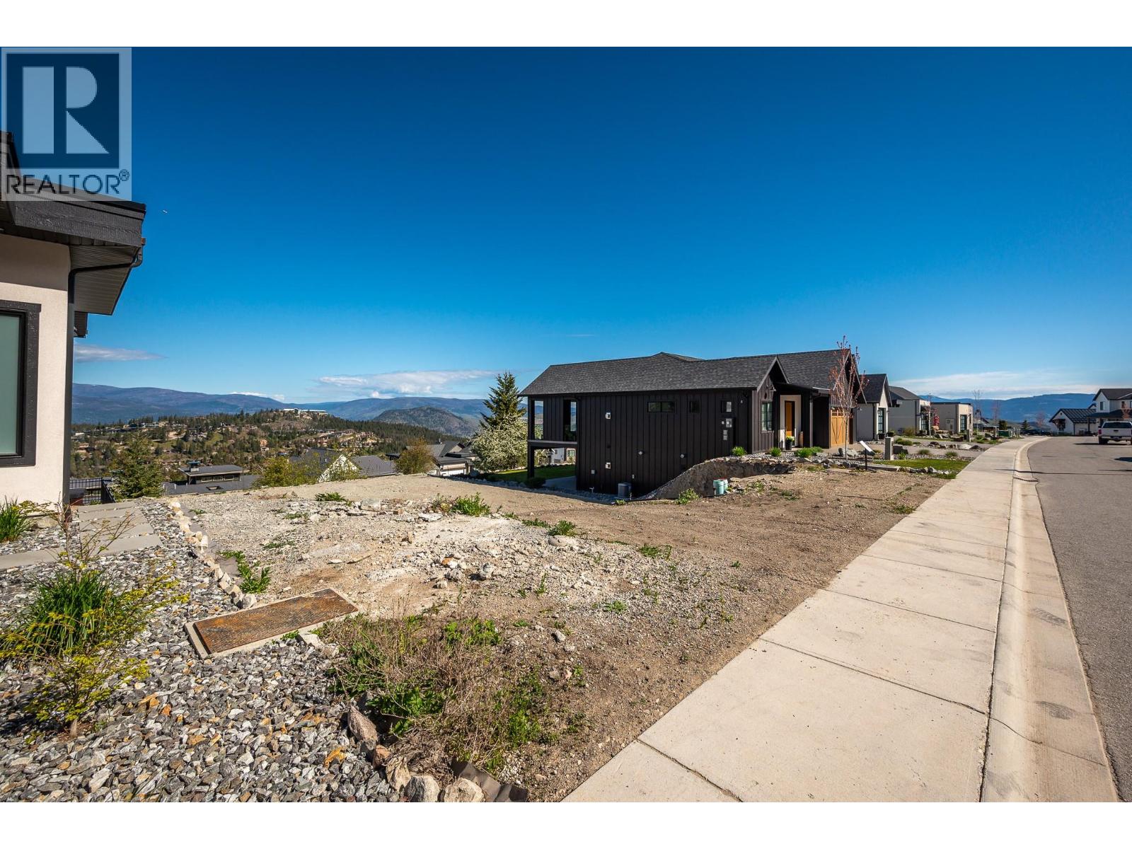 161 Diamond Way, Vernon, British Columbia  V1H 0A2 - Photo 3 - 10382132