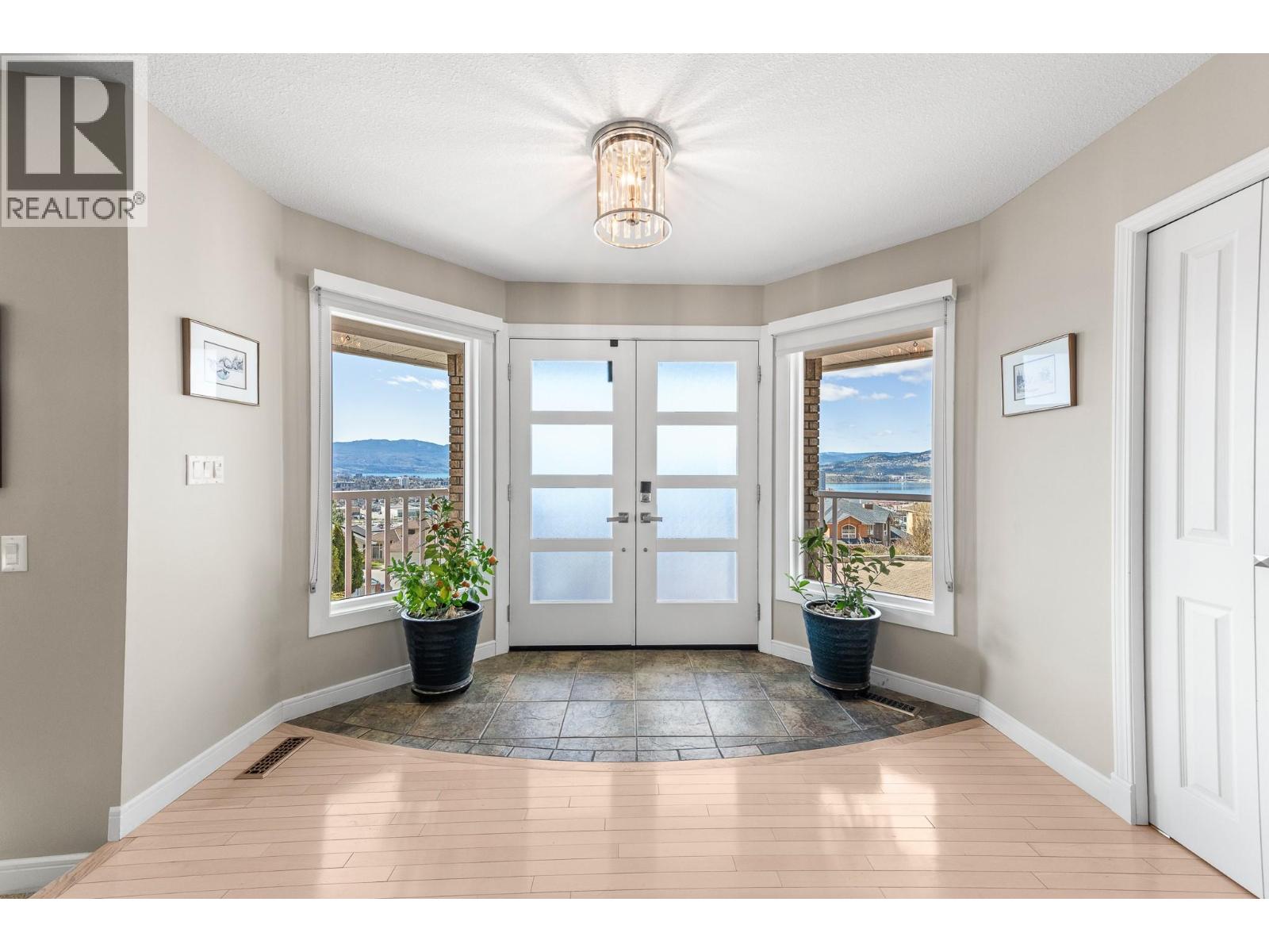 721 Royal Pine Drive, Kelowna, British Columbia  V1Y 9G2 - Photo 7 - 10382736