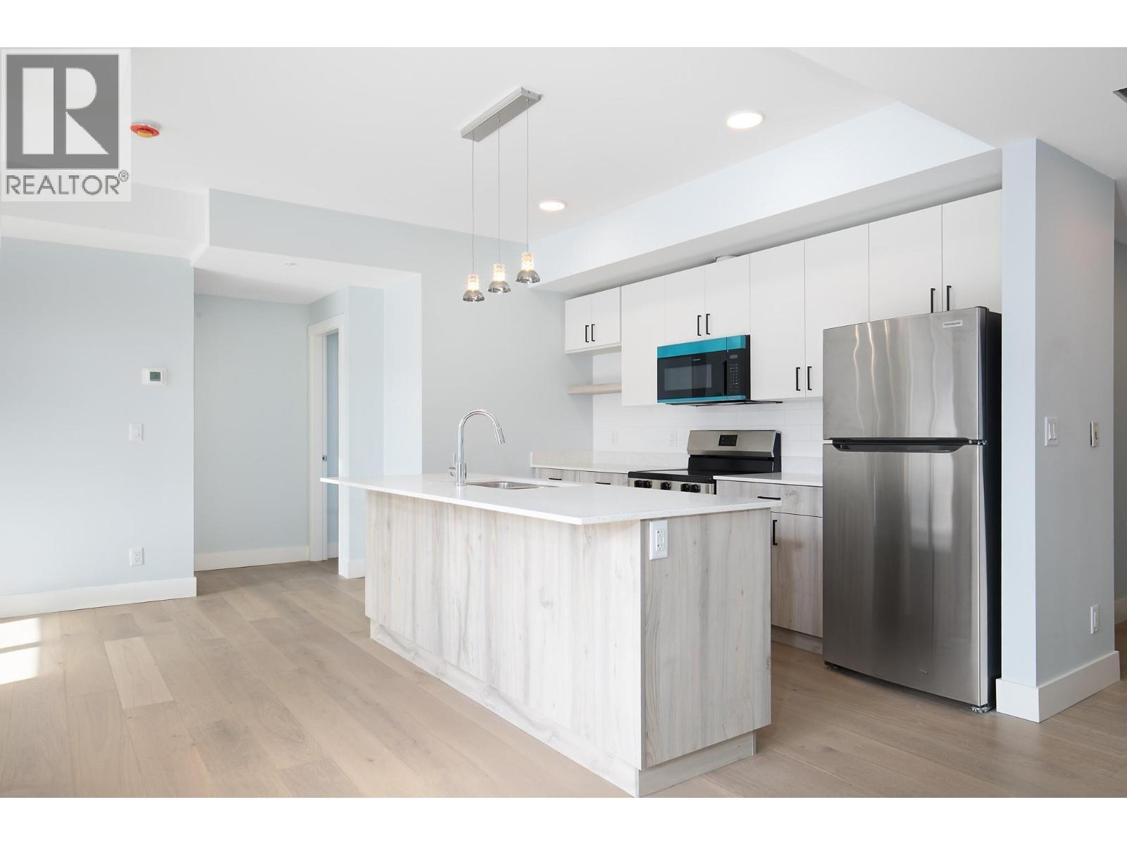 215 Royal Avenue Unit# 305, Kamloops, British Columbia  V2H 1T7 - Photo 4 - 10382487