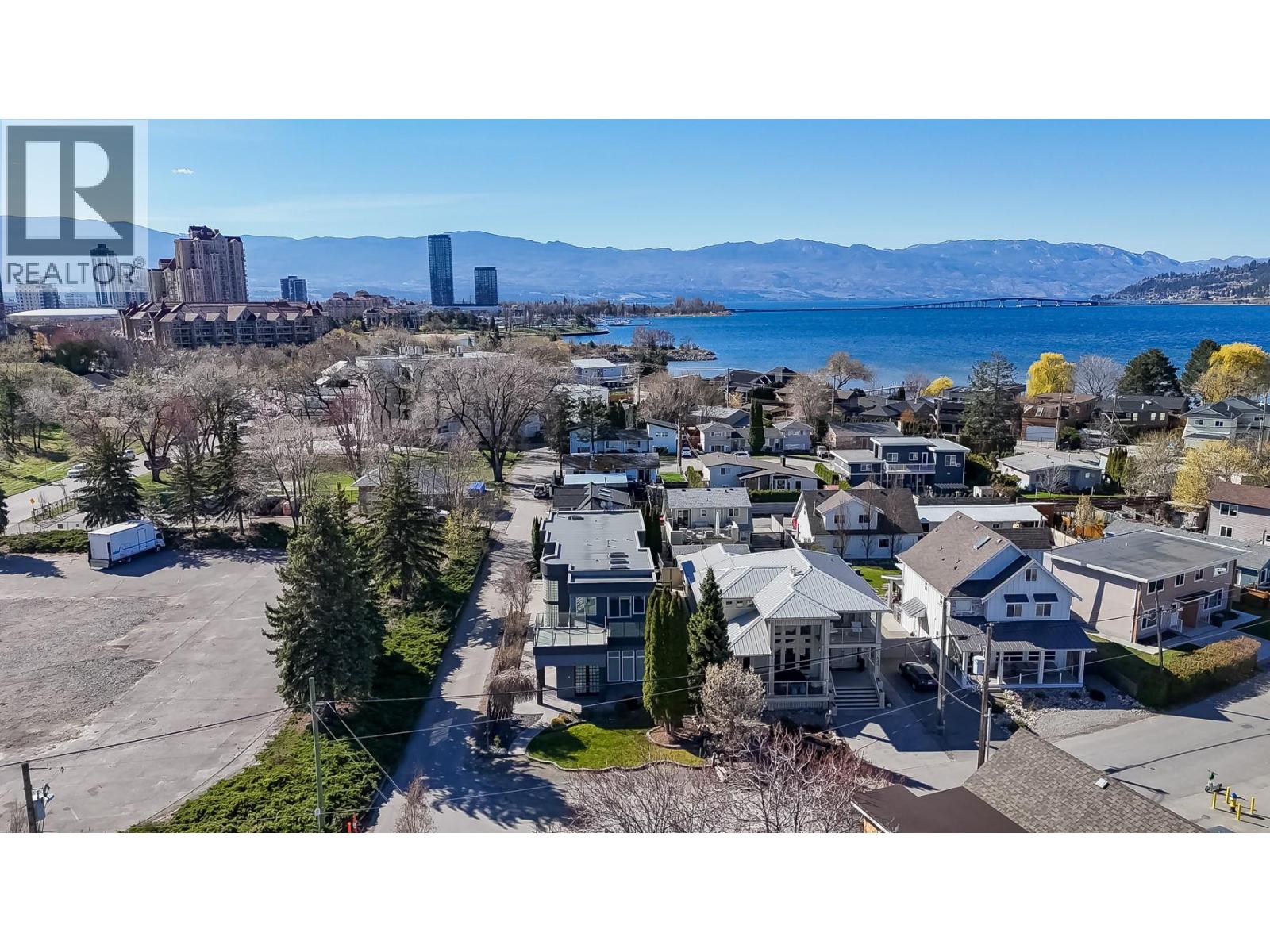 839 Manhattan Drive, Kelowna, British Columbia  V1Y 1H6 - Photo 2 - 10382994