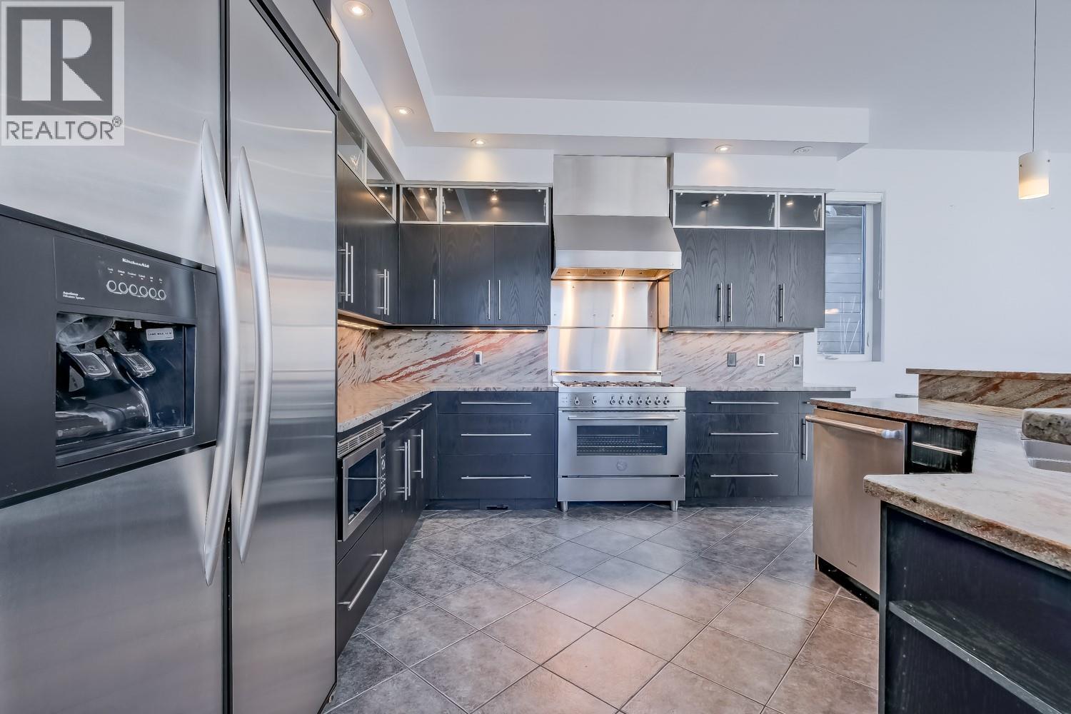 839 Manhattan Drive, Kelowna, British Columbia  V1Y 1H6 - Photo 6 - 10382994