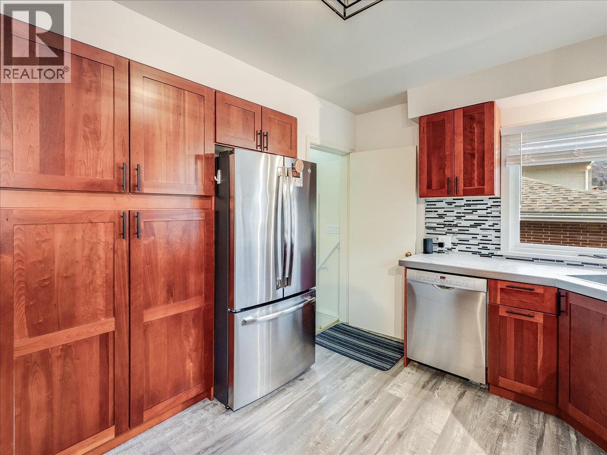 3409 Marigold Drive, Trail, British Columbia  V1R 2X7 - Photo 12 - 10382978