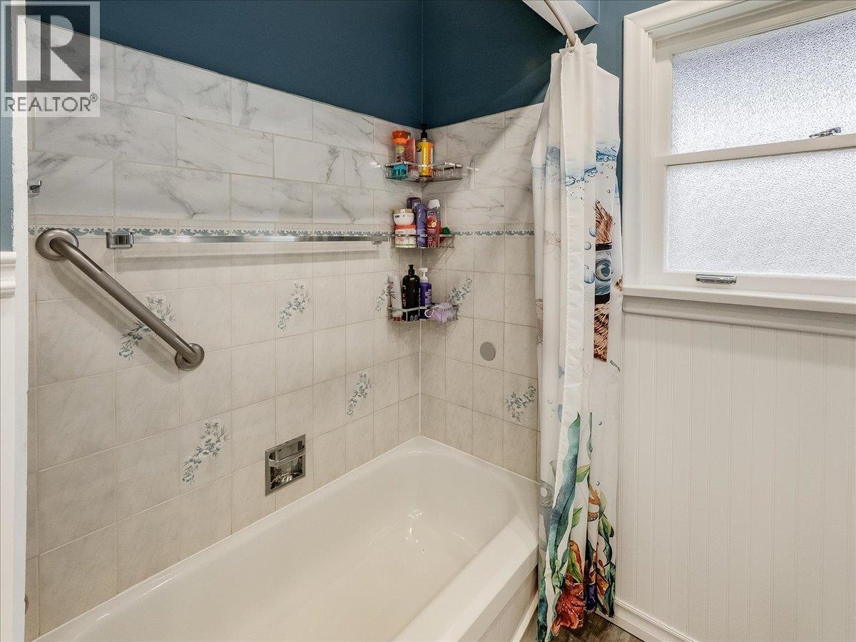 3409 Marigold Drive, Trail, British Columbia  V1R 2X7 - Photo 22 - 10382978