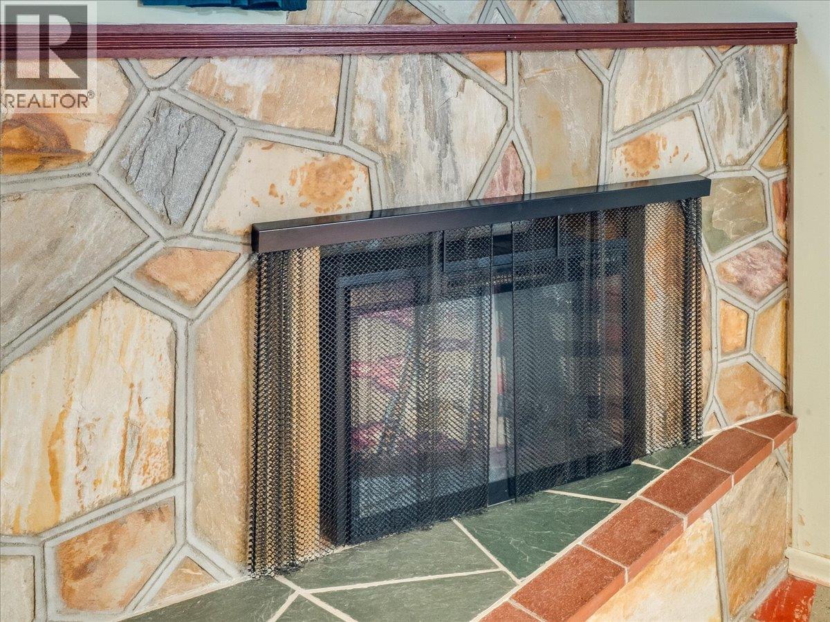 3409 Marigold Drive, Trail, British Columbia  V1R 2X7 - Photo 28 - 10382978