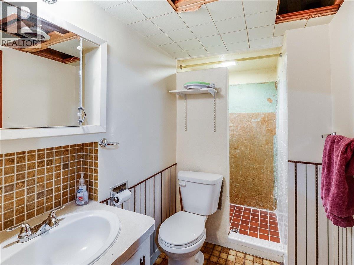 3409 Marigold Drive, Trail, British Columbia  V1R 2X7 - Photo 29 - 10382978