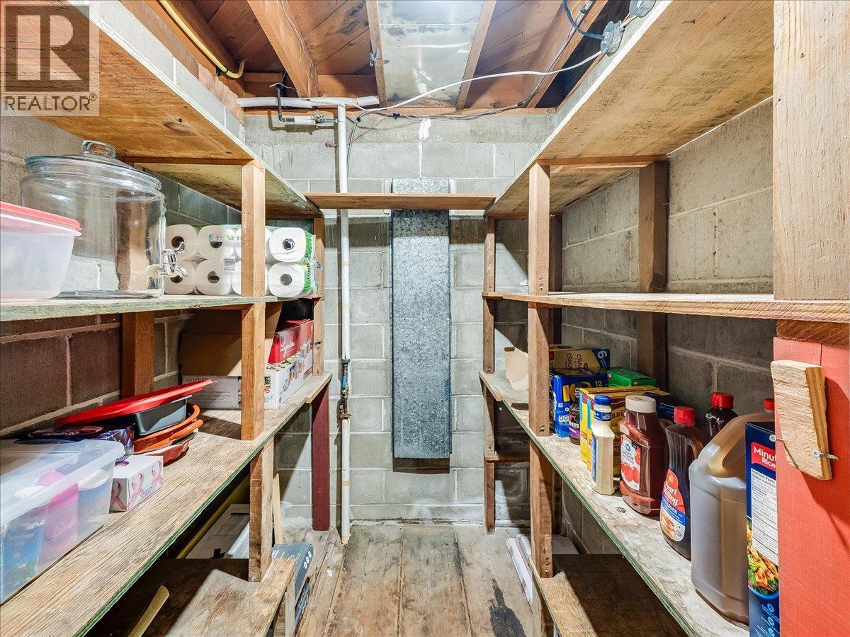 3409 Marigold Drive, Trail, British Columbia  V1R 2X7 - Photo 30 - 10382978