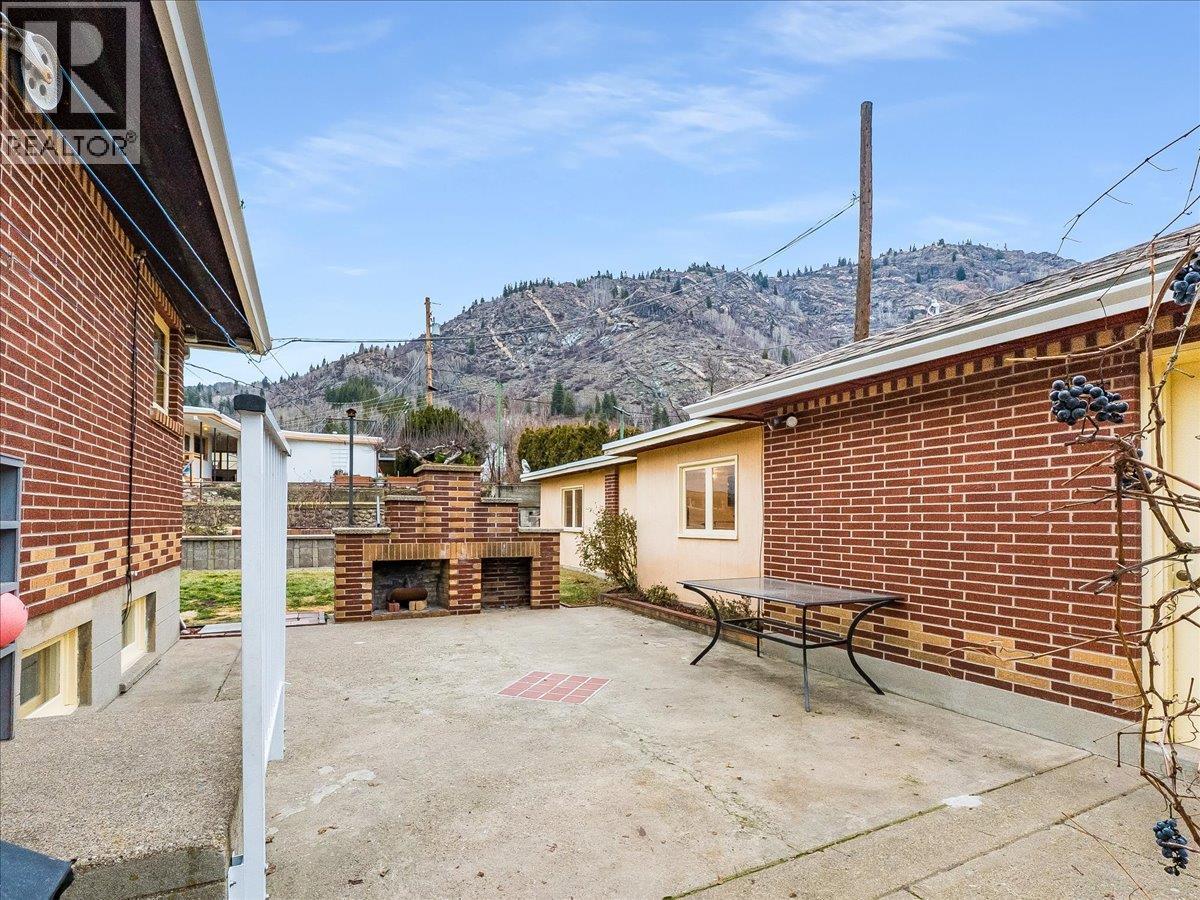 3409 Marigold Drive, Trail, British Columbia  V1R 2X7 - Photo 36 - 10382978