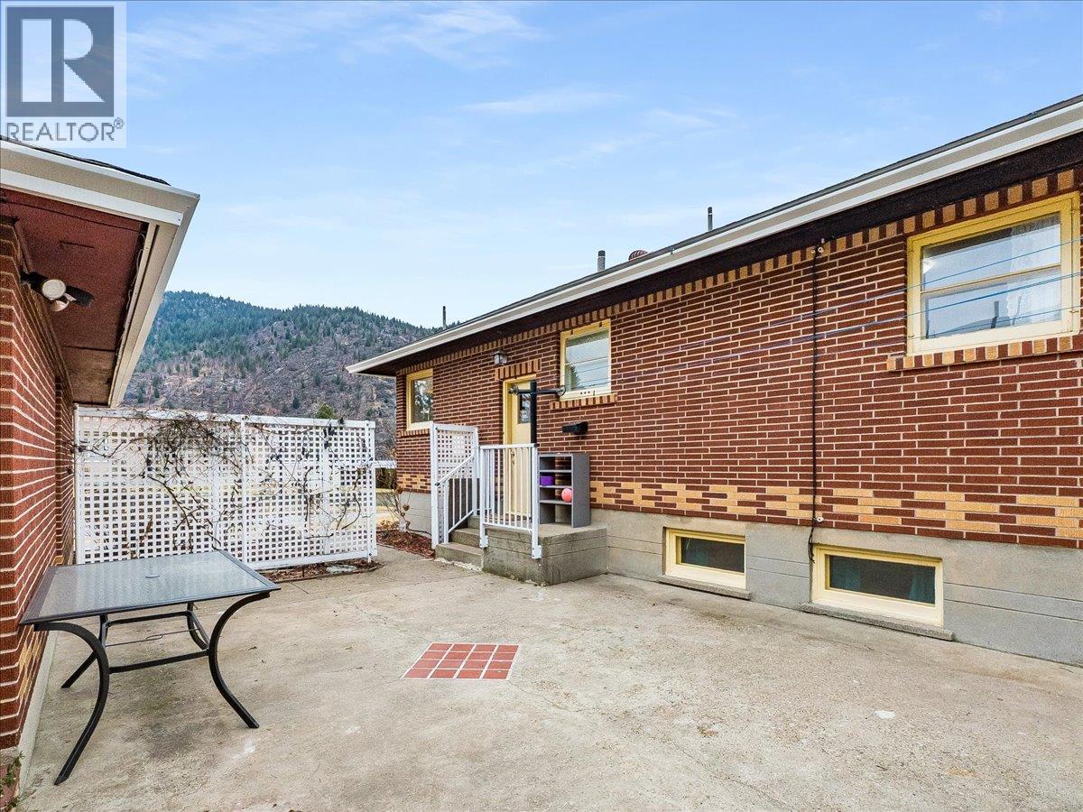 3409 Marigold Drive, Trail, British Columbia  V1R 2X7 - Photo 37 - 10382978