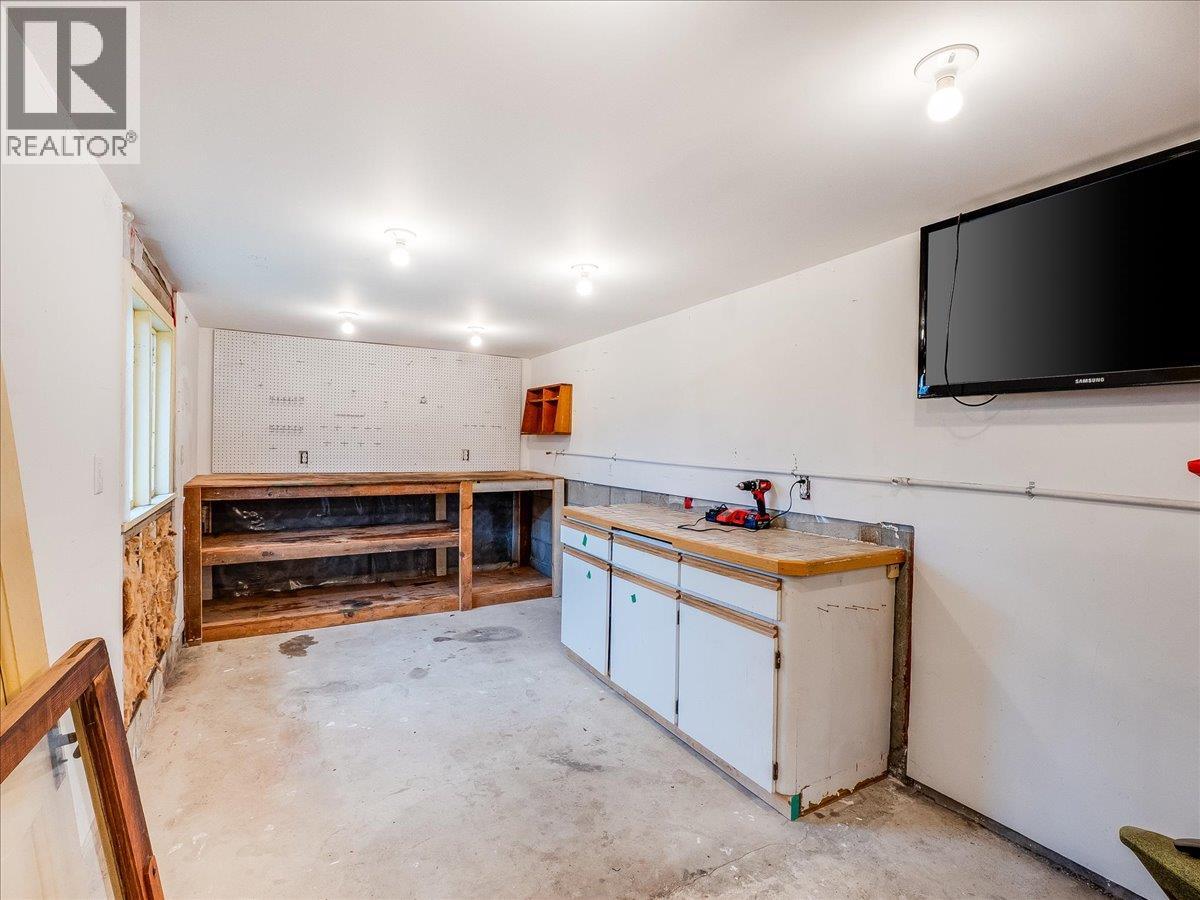 3409 Marigold Drive, Trail, British Columbia  V1R 2X7 - Photo 43 - 10382978