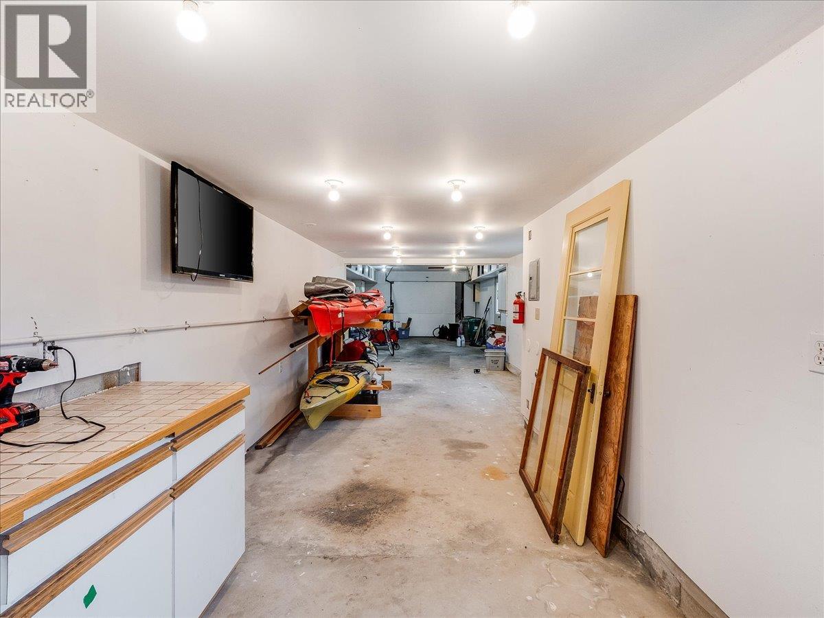 3409 Marigold Drive, Trail, British Columbia  V1R 2X7 - Photo 44 - 10382978