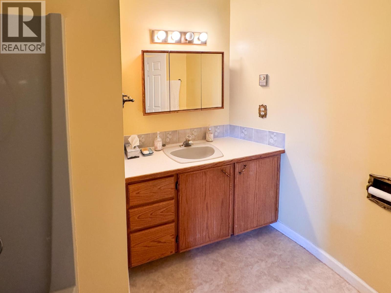 3826 33rd Street, Osoyoos, British Columbia  V0H 1V6 - Photo 15 - 10382856