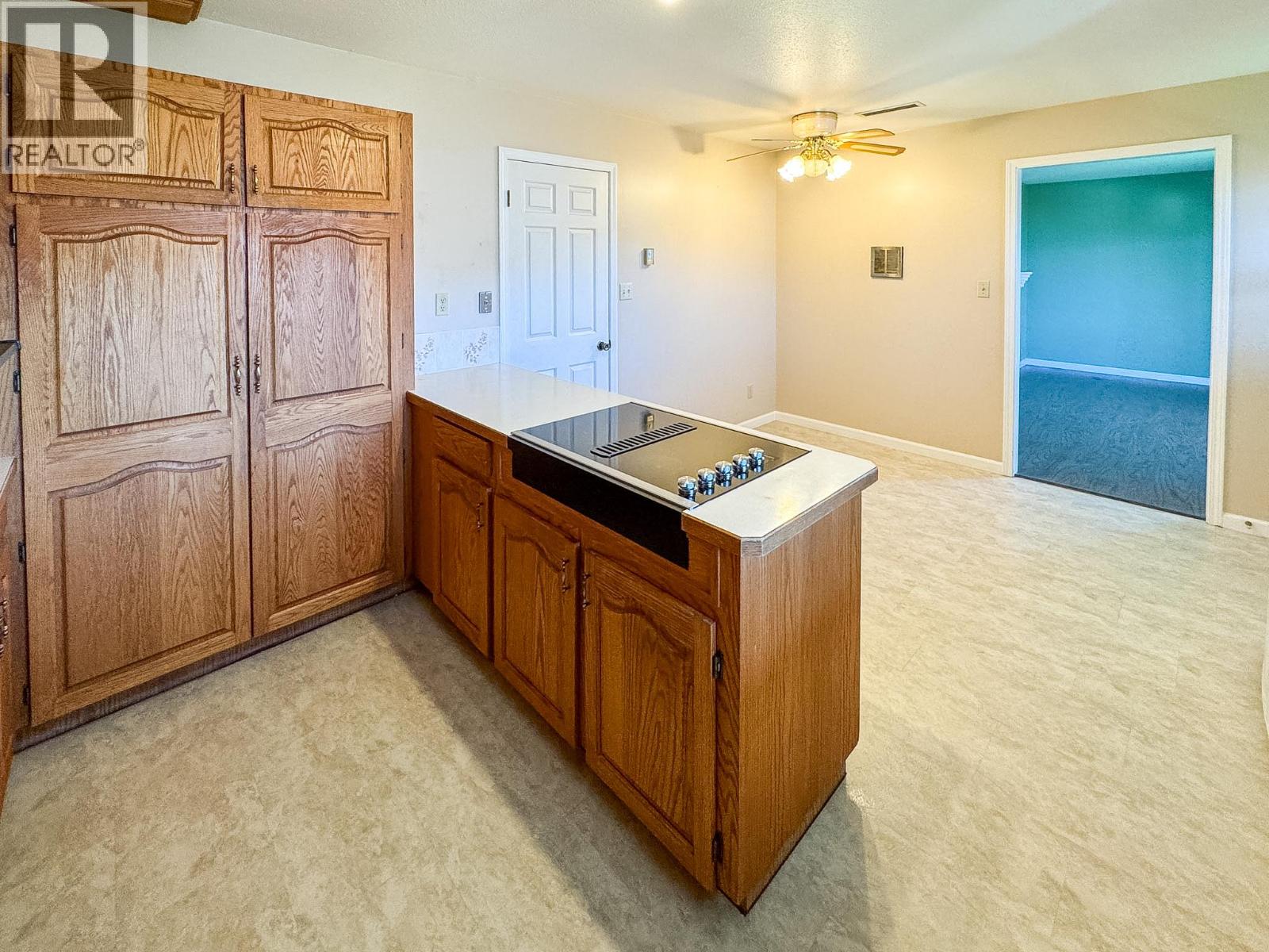 3826 33rd Street, Osoyoos, British Columbia  V0H 1V6 - Photo 3 - 10382856